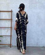 Load image into Gallery viewer, Kaftan in Black and Off White Tie Dye
