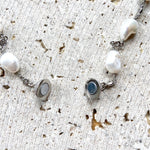 Load image into Gallery viewer, Pearl Necklace with Magnetic Clasp

