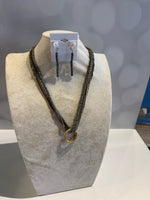 Load image into Gallery viewer, Summer Sophisticate Necklace
