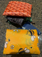 Load image into Gallery viewer, Market Bag "Busy Bee" Print
