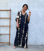 Load image into Gallery viewer, Kaftan in Black and Off White Tie Dye
