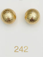 Load image into Gallery viewer, Big Ball Stud Brushed Gold
