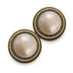 Load image into Gallery viewer, Pearl GOLD Cream Low Dome Magnet Button Pin Set
