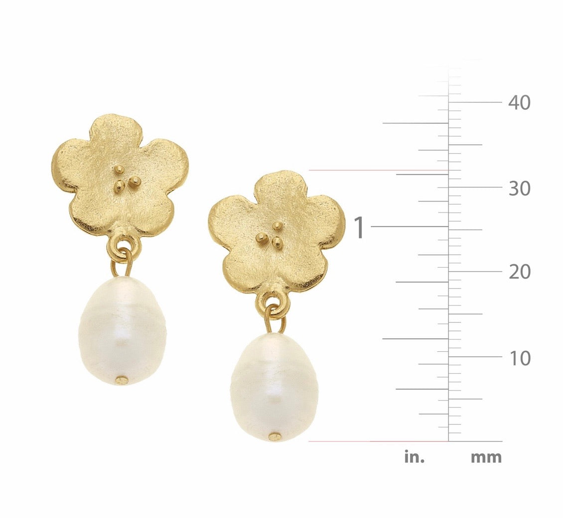 Poppy Pearl Drop Earrings