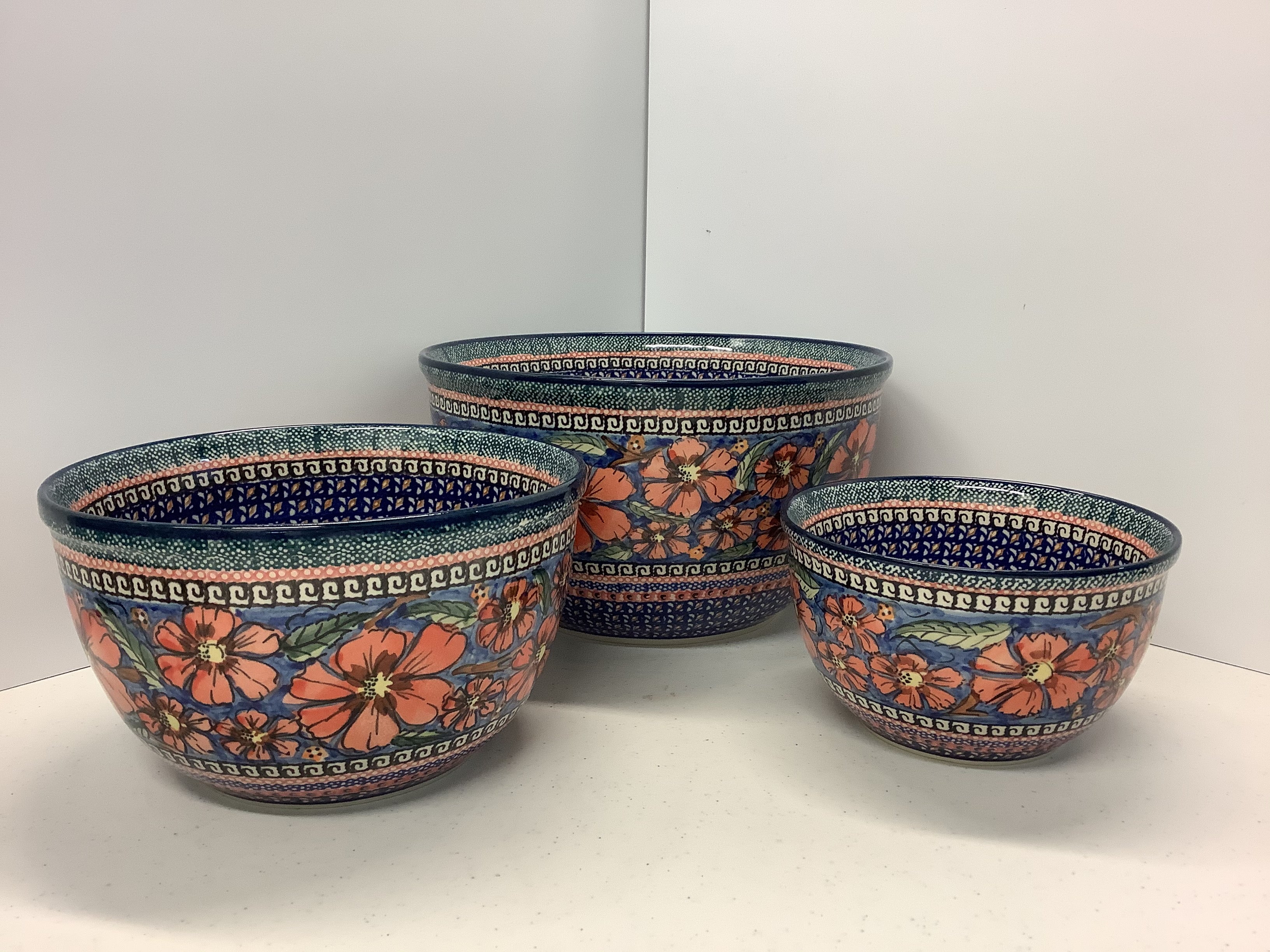 Small Mixing/Serving Bowl Hibiscus